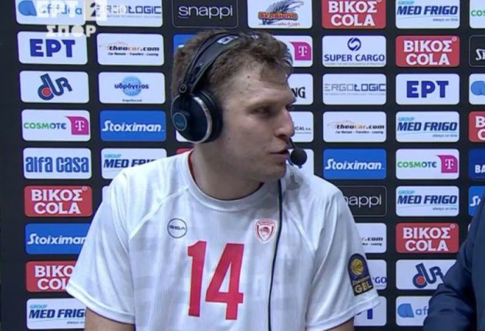 Βεζένκοφ: «Οι κατάρες που δεχόμαστε κάθε μέρα είναι πολλές!» (vid) 6919ff55df0fc.jpeg