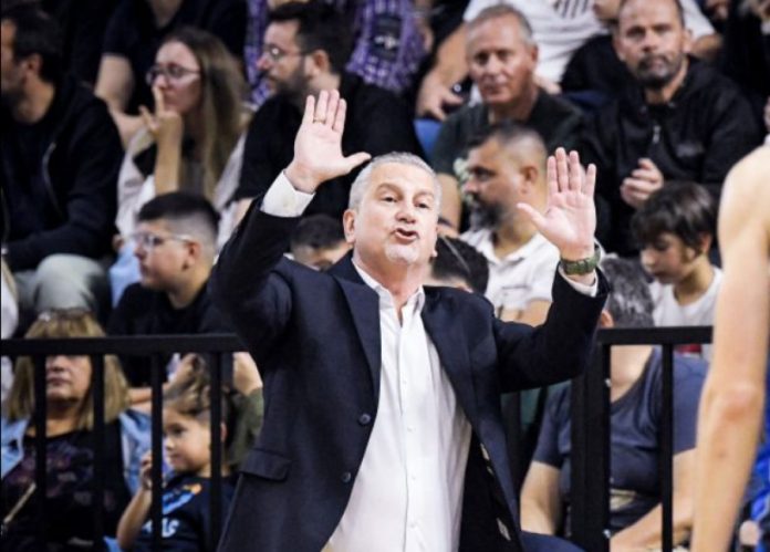 Ζούρος: «Αρκετά! Να σεβαστούμε τους εαυτούς μας, τον Σύλλογο, τους φιλάθλους μας» 691c6d1729105.jpeg