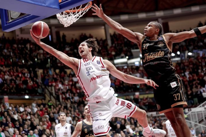 Ιταλία: Τρίτη σερί ήττα η Μιλάνο, “διπλό” η Βίρτους (vids) 69238327666ee.jpeg