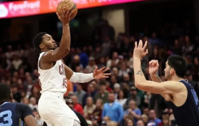 Ξέσπασμα Μίτσελ και Καβαλίερς 108 100 τους Γκρίζλις – Με επτά διψήφιους οι Ράπτορς 129 111 τους Πέισερς (vids) 6919804274bdb.jpeg