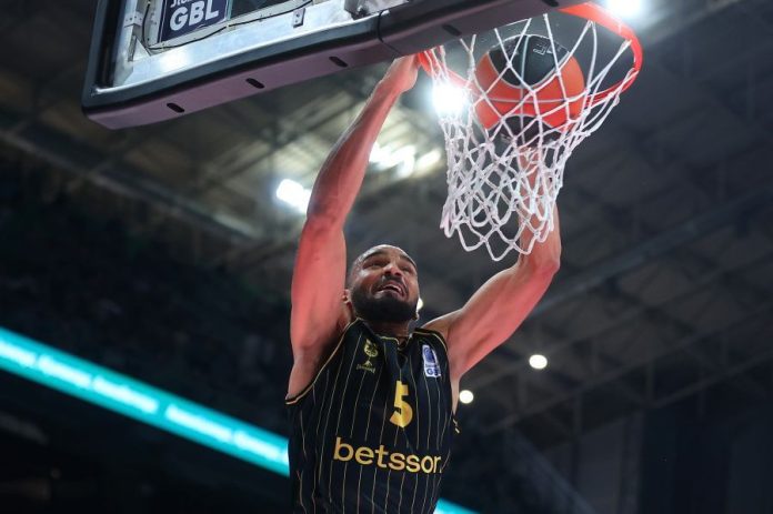 Πλούσιο τηλεοπτικό πρόγραμμα το Σάββατο με τέσσερις αγώνες gbl 69217e774cd2d.jpeg