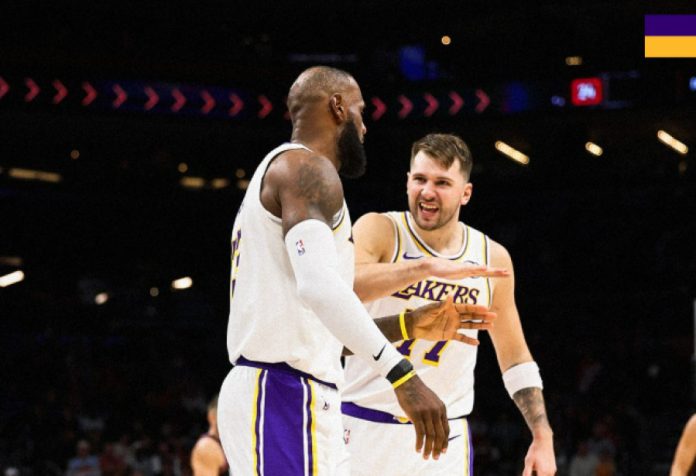 Άντεξαν και πέρασαν από το Φίνιξ οι Λέικερς, 116 114 τους Σανς (vids) 693fb1662d56a.jpeg