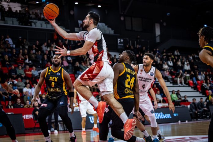 Αναίμακτη ήττα η ΑΕΚ, 80 69 από την Τσολνόκι 6941abea0a1aa.jpeg