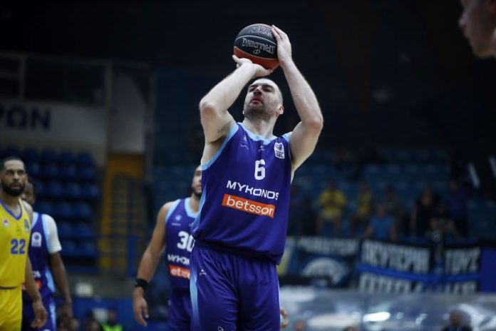 Καββαδάς: «Στη Μύκονο απολαμβάνουμε το μπάσκετ» 69528fb2e1dbe.jpeg