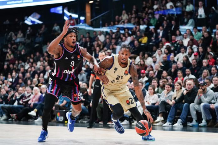 Νέα νίκη η Μπαρτσελόνα 85 69 στο Παρίσι 6941e0c30f13c.jpeg