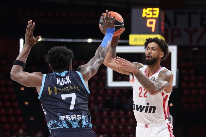 Ολυμπιακός Κολοσσός 100 86: Ρεκόρ Ντόρσεϊ με 41π. και 9 τρίποντα στο ντεμπούτο Μόρις (vids) 6947ee96e5806.jpeg