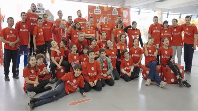 Ολυμπιακός: Το one team “φόρεσε” τα γιορτινά του! (vid) 694bd88a3c2c2.jpeg