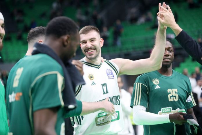 Ρογκαβόπουλος: Τα… σάρωσε όλα με τη 40άρα και τα 12 τρίποντα (vids) 6936d5d54eade.jpeg