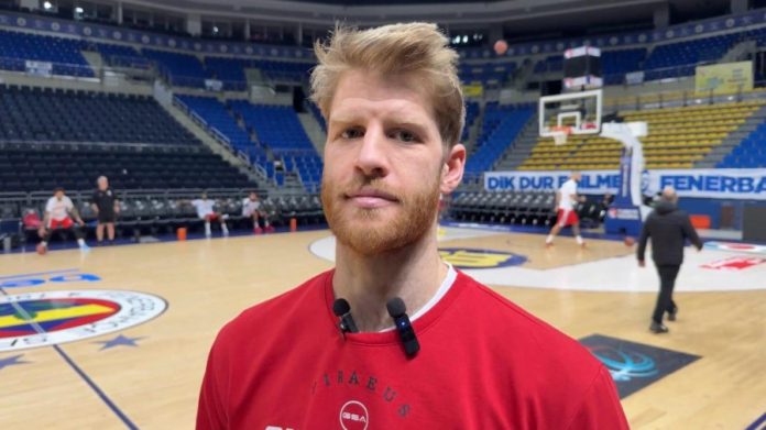 Γουόκαπ: «Να δείξουμε χαρακτήρα με τη Φενέρμπαχτσε» (vid) 695bf4e431558.jpeg