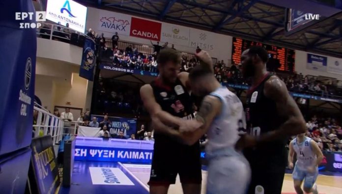 Η ΔΕΑΒ κάλεσε σε ακρόαση τον Ολυμπιακό και τον Βεζένκοφ για το επεισόδιο με τον Πετρόπουλο (vid) 697a51acbb3d2.jpeg