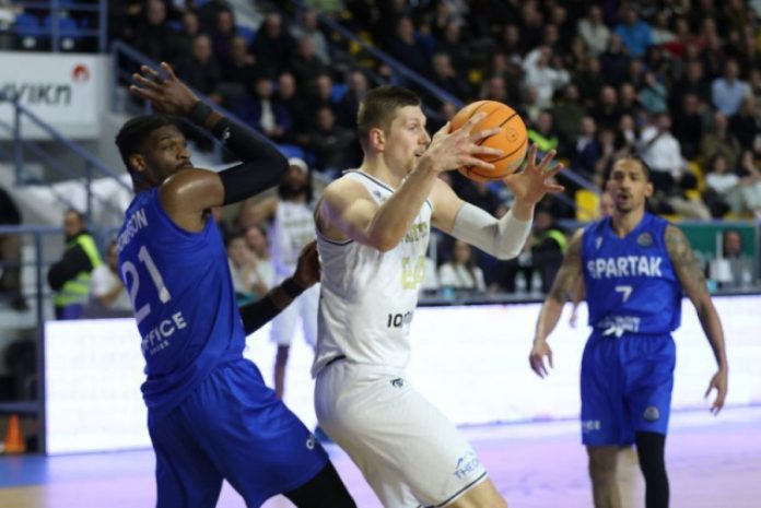 Ιστορική πρόκριση στους «16» η Καρδίτσα, 84 75 τη Σπαρτάκ Σουμπότιτσα! 695ffdfe44400.jpeg