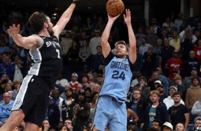 Με clutch Σπένσερ οι Γκρίζλις 106 105 τους Σπερς (vid) 695e03e69da27.jpeg