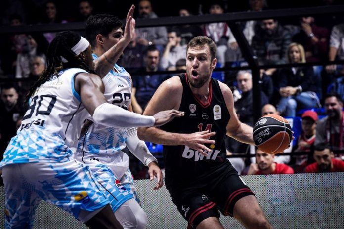 Ο Αθλητικός Δικαστής του ΕΣΑΚΕ επέβαλε ποινή μίας αγωνιστικής στον Βεζένκοφ 697ce9f0cb3dc.jpeg