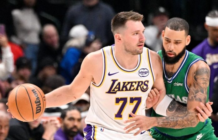 Οι Λέικερς πάτησαν το γκάζι στο φινάλε για το 116 110 στο Ντάλας (vid) 6975beb6dbfe8.jpeg