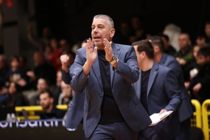 Παπαθεοδώρου: «Σαν να κάνουμε ένα καινούργιο ξεκίνημα» – Σεγκούρα: «Ταλαιπωρηθήκαμε πολύ τον τελευταίο καιρό» (vids) 6963e7f2b3ea5.jpeg