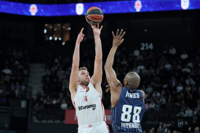 Τα χρειάστηκε αλλά πέρασε από την Πόλη ο Ολυμπιακός, 74 68 την Εφές (gallery) 69727e0db1abb.jpeg