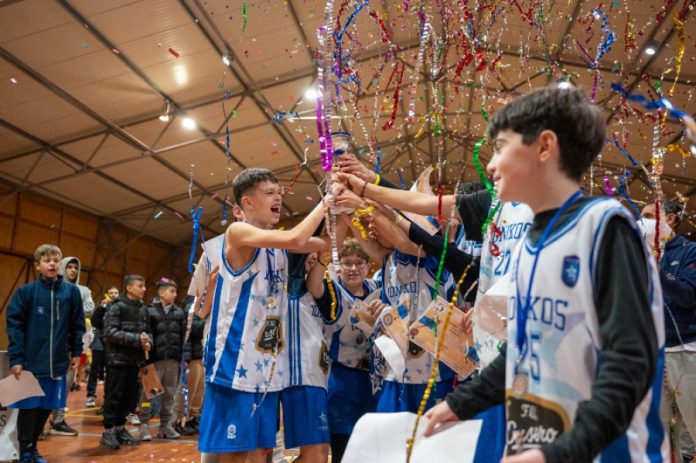 Το Πρωτοχρονιάτικο ranch basketball tournament by ergomass (gallery) 6967bd05a4708.jpeg