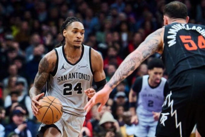 Δέκα σερί νίκες οι Σπερς με το 110 107 στο Τορόντο (vid) 699ff9432b543.jpeg