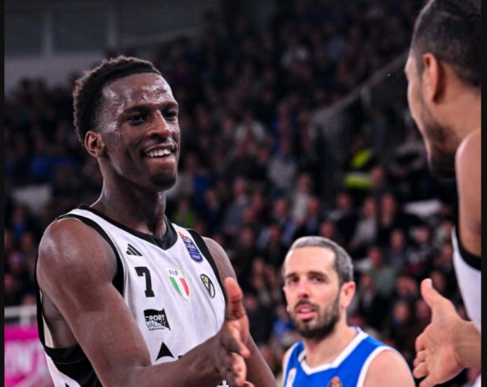 Ιταλία: Έπιασε κορυφή η Βίρτους, 87 79 στην Μπρέσια – Η Αρμάνι 76 71 στο Τρεβίζο 698a584248b46.jpeg