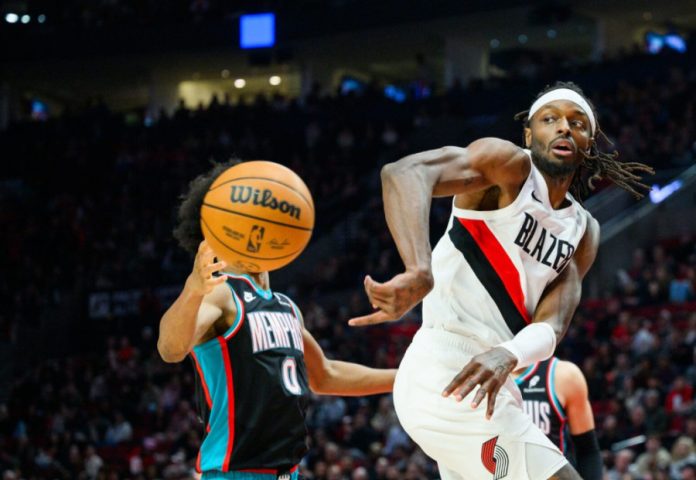 Κερδισμένοι Κλίπερς Πόρτλαντ, νίκη στη Μινεάπολις οι Πέλικανς (vids) 6986ed4a84626.jpeg