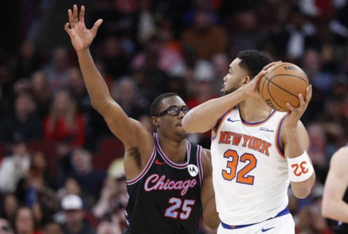 Με Τάουνς οι Νικς 105 99 στο Σικάγο, νίκες Σίξερς, Χόρνετς και Χοκς (vids) 699c0fd3a7efc.jpeg