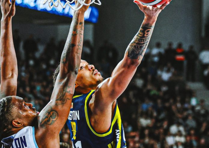 Νίκες για Φενέρμπαχτσε και Εφές 699202179db3d.jpeg