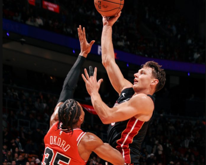 Οι Χιτ διέλυσαν τους Μπουλς, νίκες για Σπερς, Κλίπερς, Ράπτορς, Γουίζαρντς (vids) 69804abff31be.jpeg