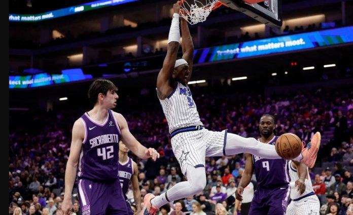 Ρεκόρ τριπόντων οι Μάτζικ και συνεχόμενων ηττών οι Κινγκς (vids) 69981ad34237f.jpeg