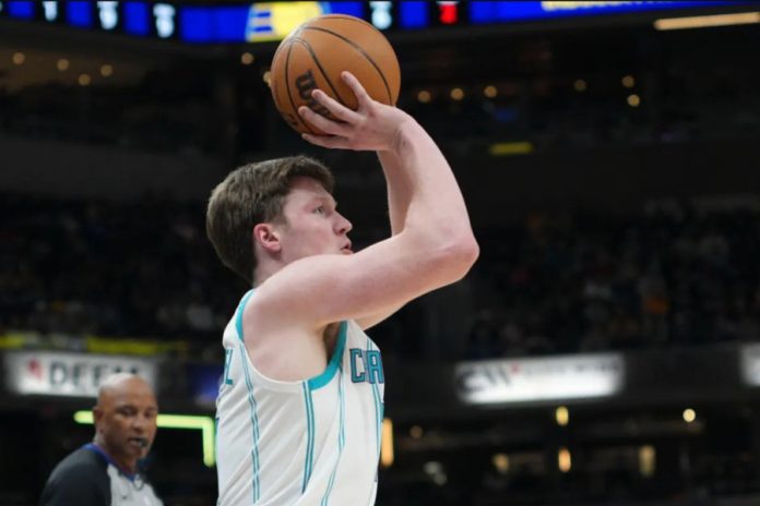 Τρίποντα ρεκόρ από Κνεπλ και Μάξεϊ στις νίκες Σάρλοτ και Φιλαδέλφια (vids) 69a15552e8790.jpeg