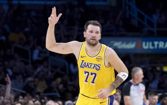 44άρα από Ντόντσιτς, εντός έδρας νίκες για Χιούστον και Φίνιξ (vids) 69abe1cdc3192.jpeg