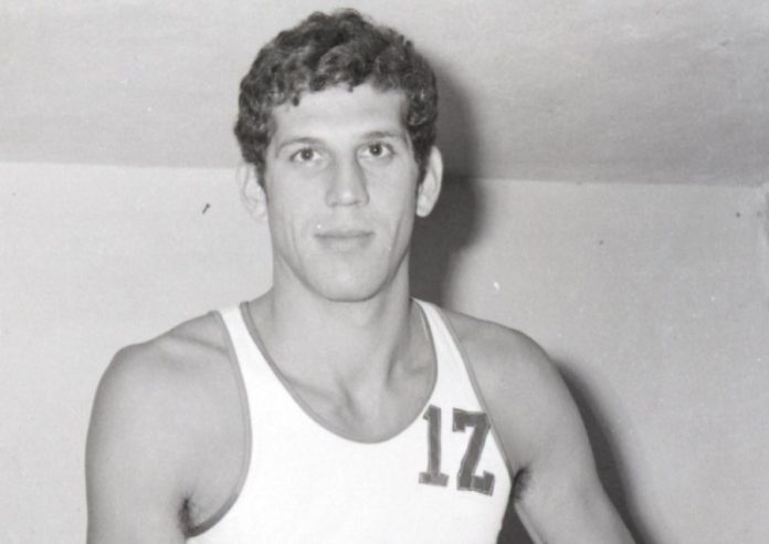 Έφυγε από τη ζωή ο “αυτοκράτορας” Βασίλης Γκούμας 69ca33d008f52.jpeg