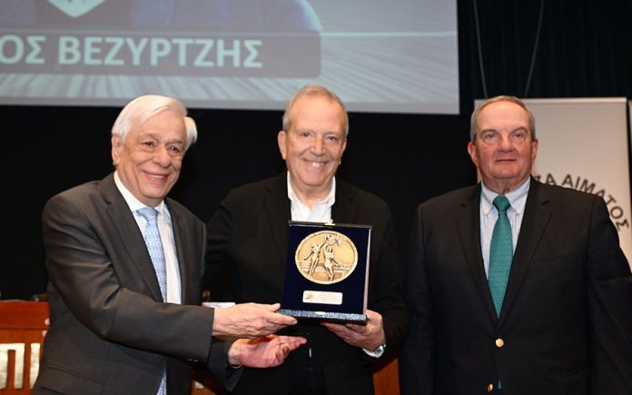 ΚΑΕ ΠΑΟΚ: Σπουδαία τιμητική βράβευση για τον Πρόεδρο κ. Νίκο Βεζυρτζή από τον ΣΠΑΚΕ (pics) 69a48c0474aec.jpeg