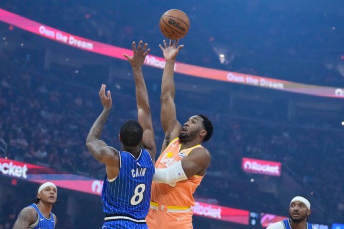 Με 42π. του Μίτσελ οι Καβαλίερς 136 131 τους Μάτζικ (vids) 69c392052226b.jpeg