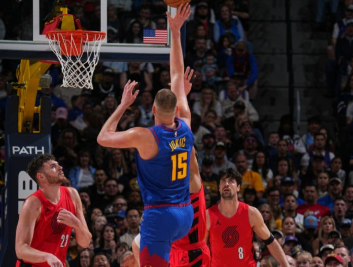 Με τριπλ νταμπλ του Γιόκιτς οι Νάγκετς, 128 112 τους Μπλέιζερς (vids) 69c0e4367058f.jpeg