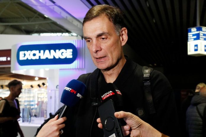 Μπαρτζώκας: «Υπάρχει μεγάλο ερωτηματικό για τη συμμετοχή του Βεζενκοφ» (vid) 69aeee1eaf297.jpeg