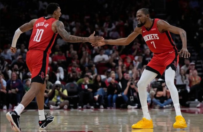 Οι Χιούστον Ρόκετς έδωσαν τέλος στο σερί των Χοκς με 117 95 (vid) 69be4c026728f.jpeg