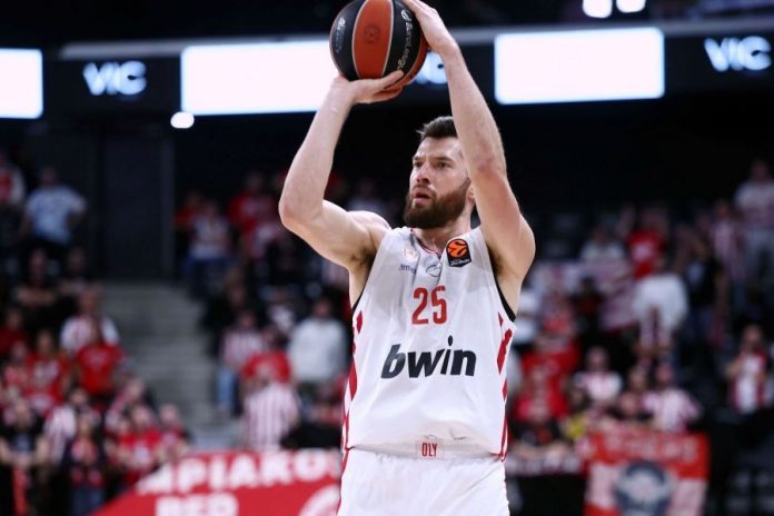 Πέρασε κι από το Παρίσι με 104 87 το “τρένο” του Ολυμπιακού 69b094231391d.jpeg