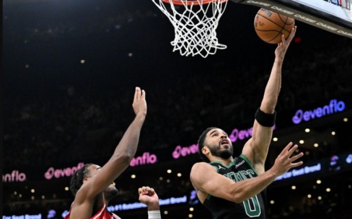 Σέλτικς Γουίζαρντς 111 100: Ανεβάζει ρυθμούς με double double ο Τζέισον Τειτουμ (vid) 69b6630f161fa.jpeg