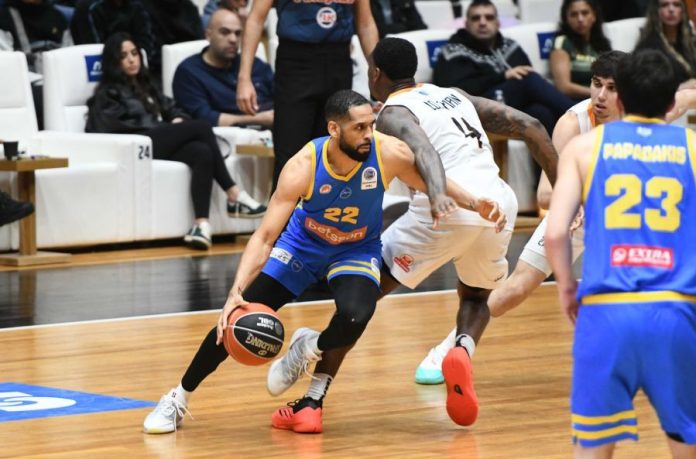 Σι Τζέι Χάρις: «Η απόλυτη θυσία να είσαι μακριά από την οικογένειά σου» (vid) 69a801f4bb9f3.jpeg