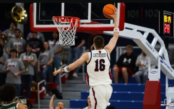 double double ο Χιτικούδης, εξαιρετικός Αβδάλας με το Νορθ Καρολάινα 69a3f88e92421.jpeg