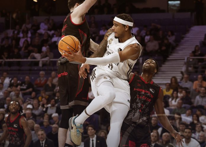 liga endesa: Βίοι αντίθετοι για Ρεάλ Μαδρίτης και Μπαρτσελόνα (vid) 69b7165e2dec6.jpeg