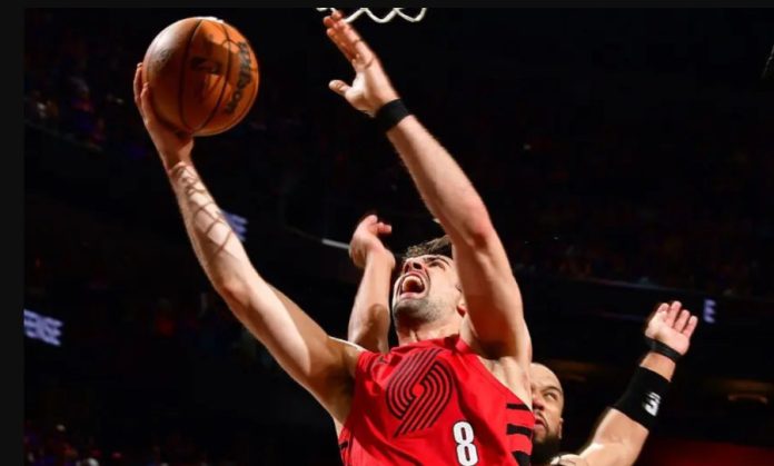 Ανατροπή με Άβντιγια Γκραντ οι Μπλέιζερς 114 110 στο Φίνιξ πήραν την 7η θέση στη Δύση (vid) 69df2c4ae3ebb.jpeg