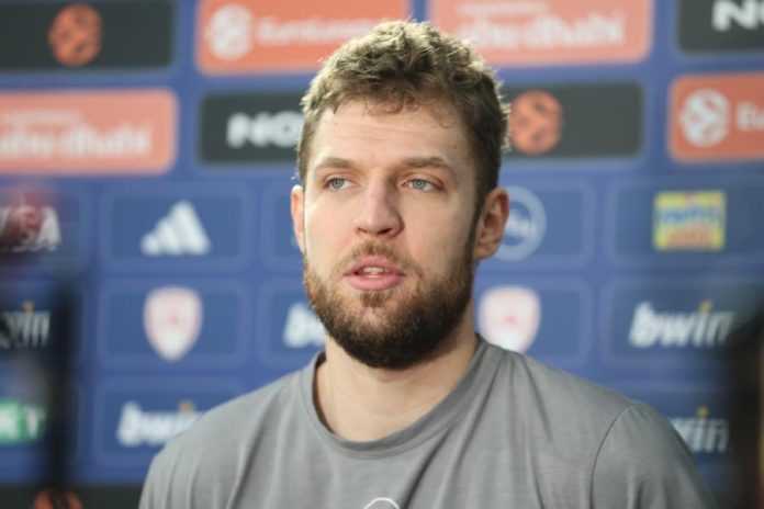 Βεζένκοφ: «Ο μεγάλος στόχος είναι η κατάκτηση της euroleague» 69d38e2fe1377.jpeg