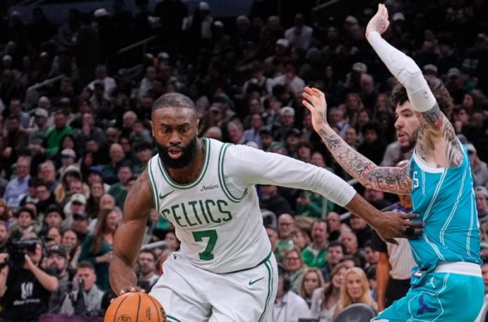 Με Μπράουν Τέιτουμ οι Σέλτικς 113 102 τους Χόρνετς, έκτοι οι Ράπτορς 121 95 το Μαϊάμι (vids) 69d5fc6c6a3d7.jpeg