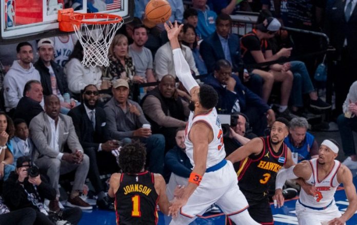 Μπράνσον και Τάουνς οδήγησαν τους Νικς στο 113 102 επί των Χοκς (vids) 69e4726fdc0cc.jpeg