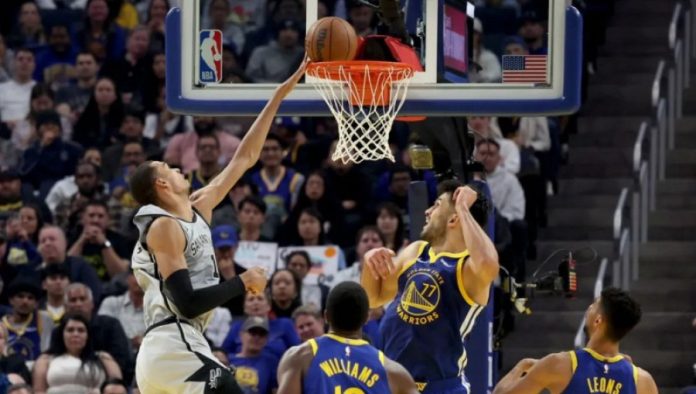 Οι Σπερς 127 113 τους Γουόριορς με 41π. Γουεμπανιάμα – Ρεκορ Γιούρτσεβεν με 17π. 69cdfe1e3221e.jpeg