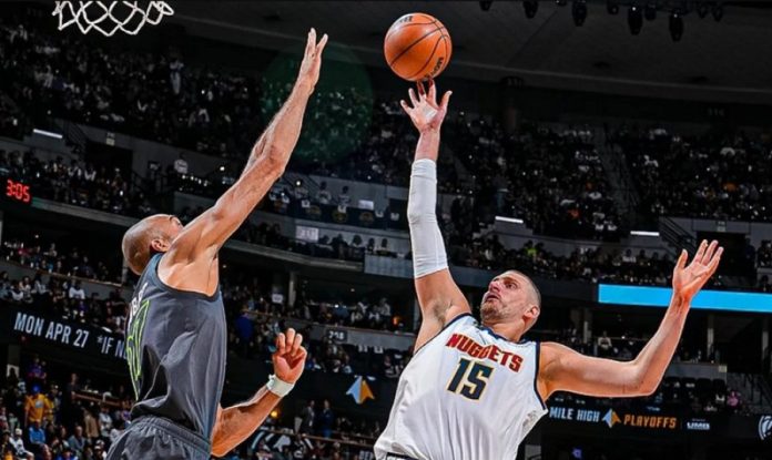 Τριπλός Γιόκιτς και 13η σερί νίκη του Ντένβερ 116 105 τη Μινεσότα (vids) 69e4679e75777.jpeg