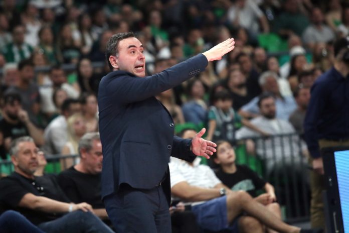Μπούτσκος: «Είμαστε περήφανοι για αυτό που καταθέτουμε στο γήπεδο» 6a1885b34ae4c.jpeg