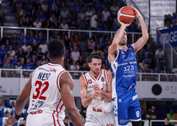 lega basket serie a: Ισοφάρισε με Ντέλα Βάλε η Μπρέσια, 85 79 την Αρμάνι Μιλάνο 6a1c99ce1a831.jpeg