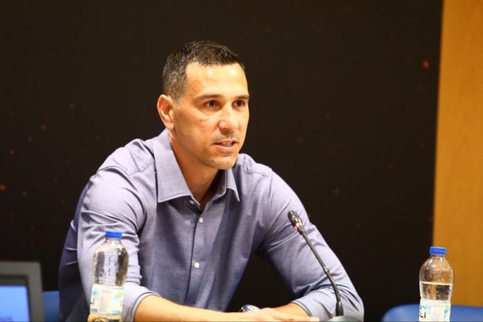 Ζήσης: «Η ιδέα να έρθει ο Βασίλης ήλθε όταν έκοψε τη συνεργασία του με τη Μονακό» (pics) 6a2fe1b174004.jpeg